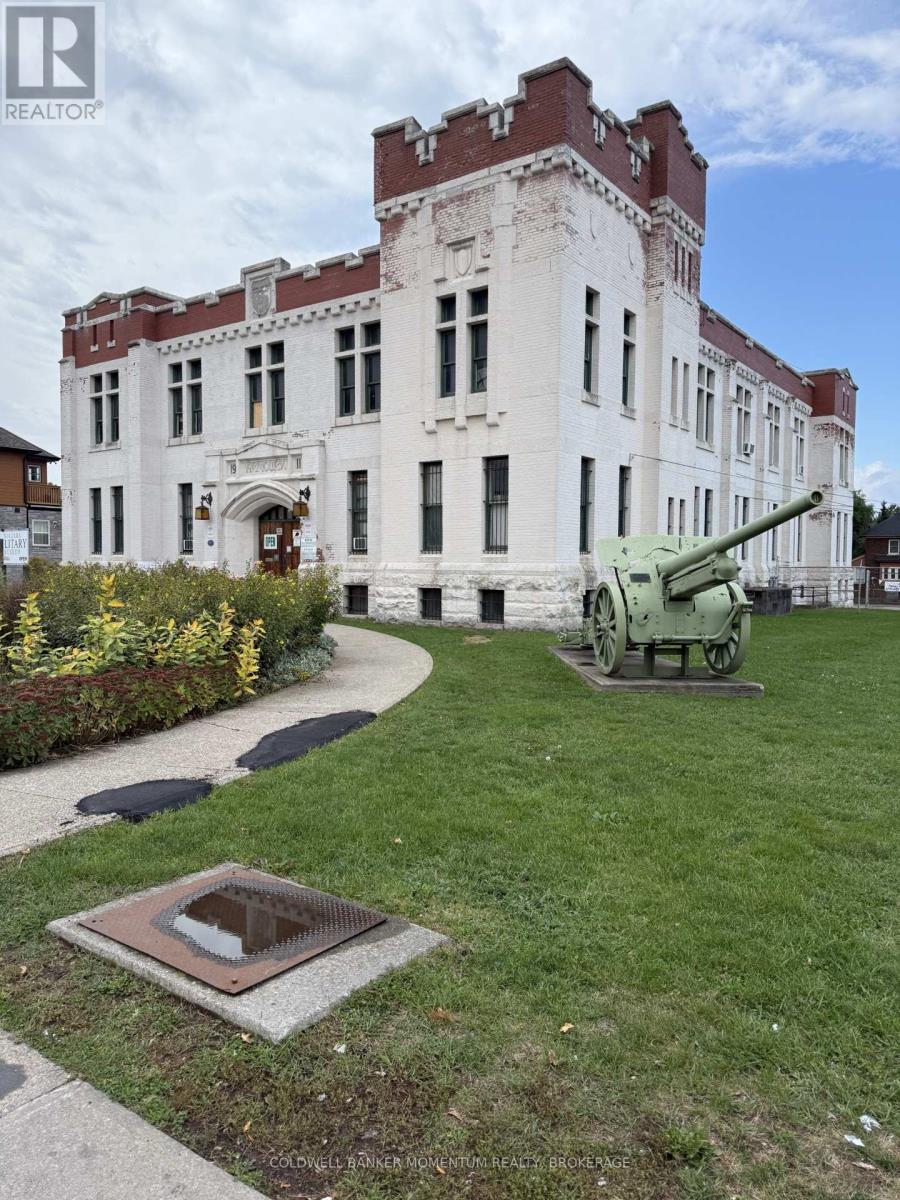 4445 Simcoe Street W, Niagara Falls, Ontario  L2E 1T7 - Photo 18 - X12458035