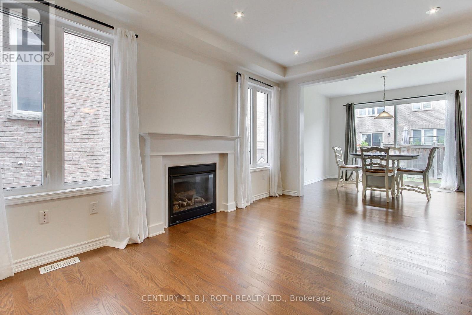20 Clifford Dalton Drive, Aurora, Ontario  L4G 0T6 - Photo 11 - N12466100
