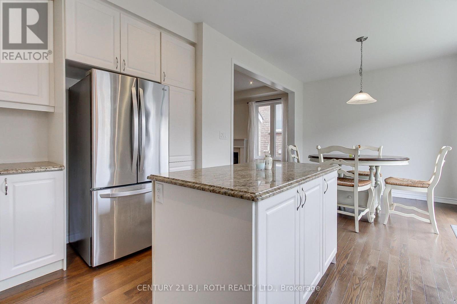 20 Clifford Dalton Drive, Aurora, Ontario  L4G 0T6 - Photo 14 - N12466100