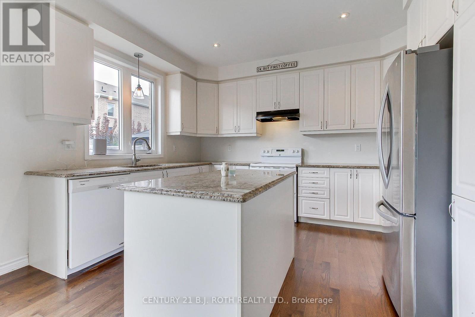 20 Clifford Dalton Drive, Aurora, Ontario  L4G 0T6 - Photo 17 - N12466100