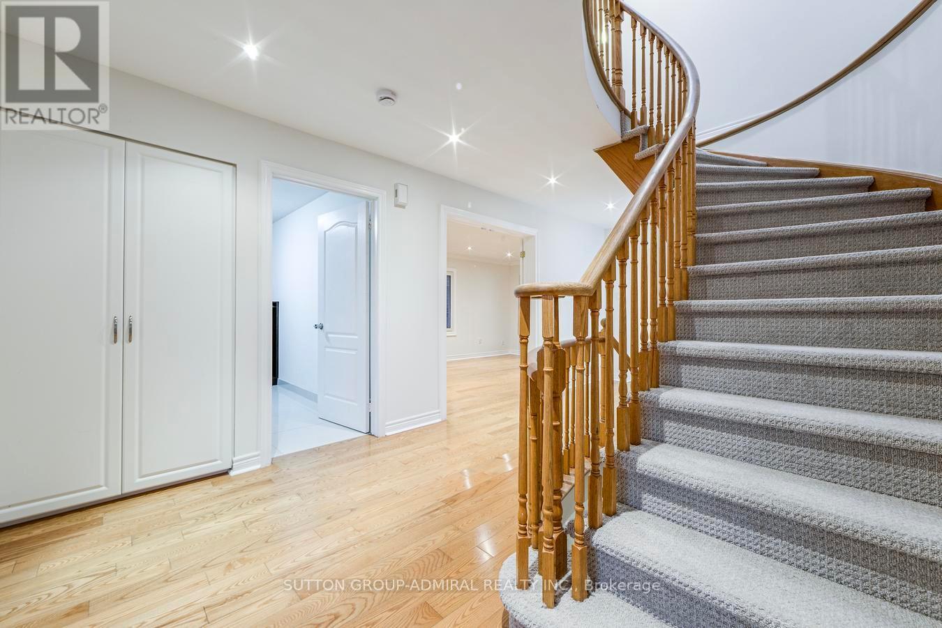 63 Croteau Crescent, Vaughan, Ontario  L4J 5S8 - Photo 25 - N12466118