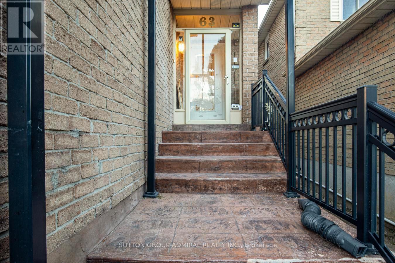 63 Croteau Crescent, Vaughan, Ontario  L4J 5S8 - Photo 4 - N12466118