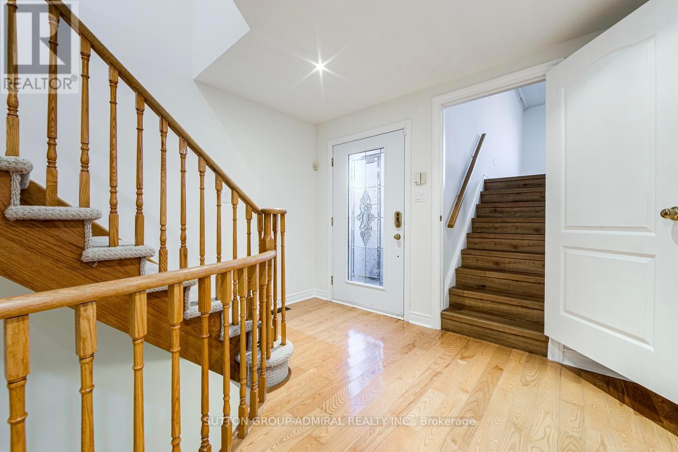 63 Croteau Crescent, Vaughan, Ontario  L4J 5S8 - Photo 6 - N12466118