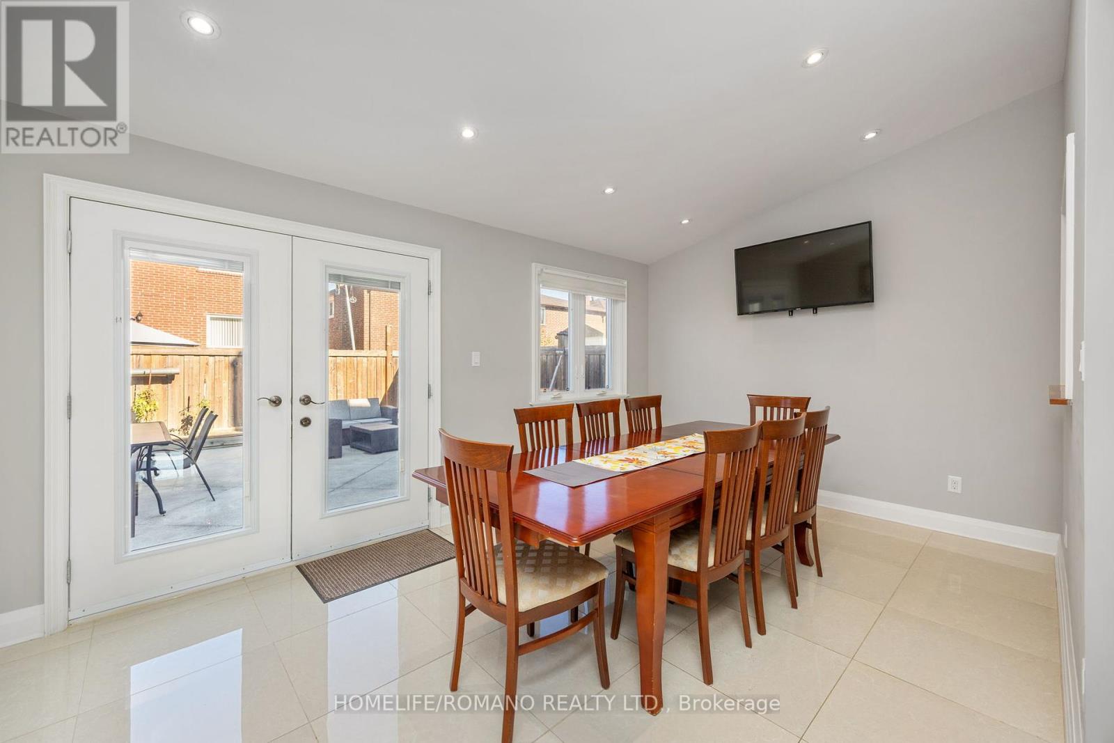 36 Brougham Drive, Vaughan, Ontario  L4L 3E1 - Photo 16 - N12466134