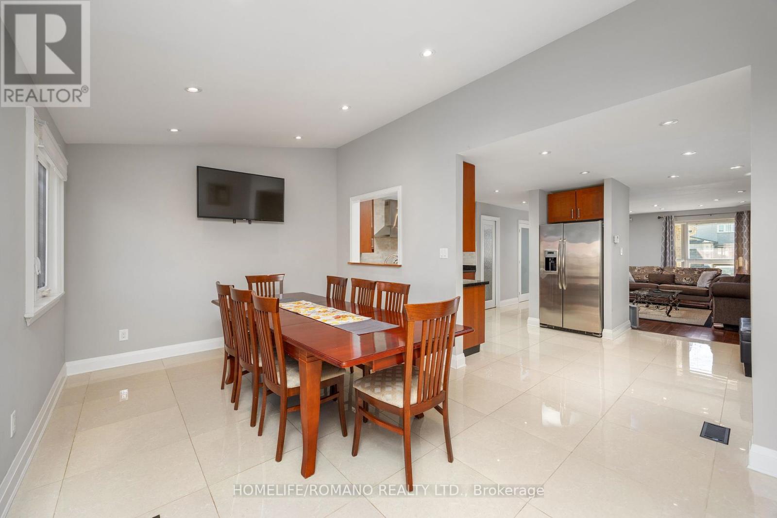 36 Brougham Drive, Vaughan, Ontario  L4L 3E1 - Photo 17 - N12466134