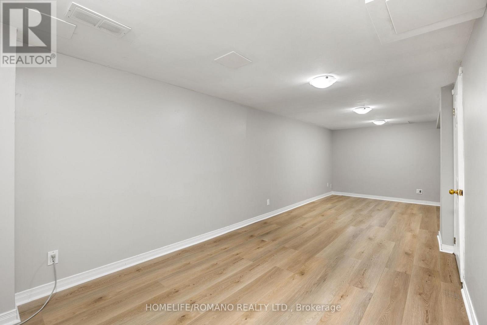 36 Brougham Drive, Vaughan, Ontario  L4L 3E1 - Photo 27 - N12466134