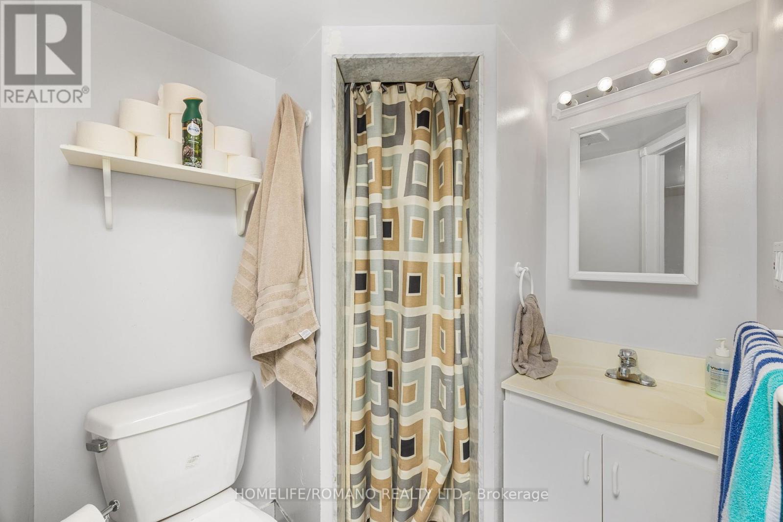 36 Brougham Drive, Vaughan, Ontario  L4L 3E1 - Photo 29 - N12466134