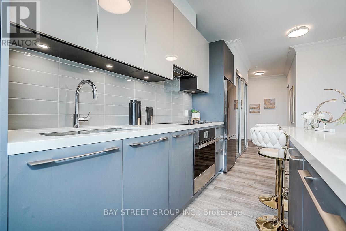 2208 - 18 Water Walk Drive, Markham, Ontario  L3R 6L5 - Photo 11 - N12466148