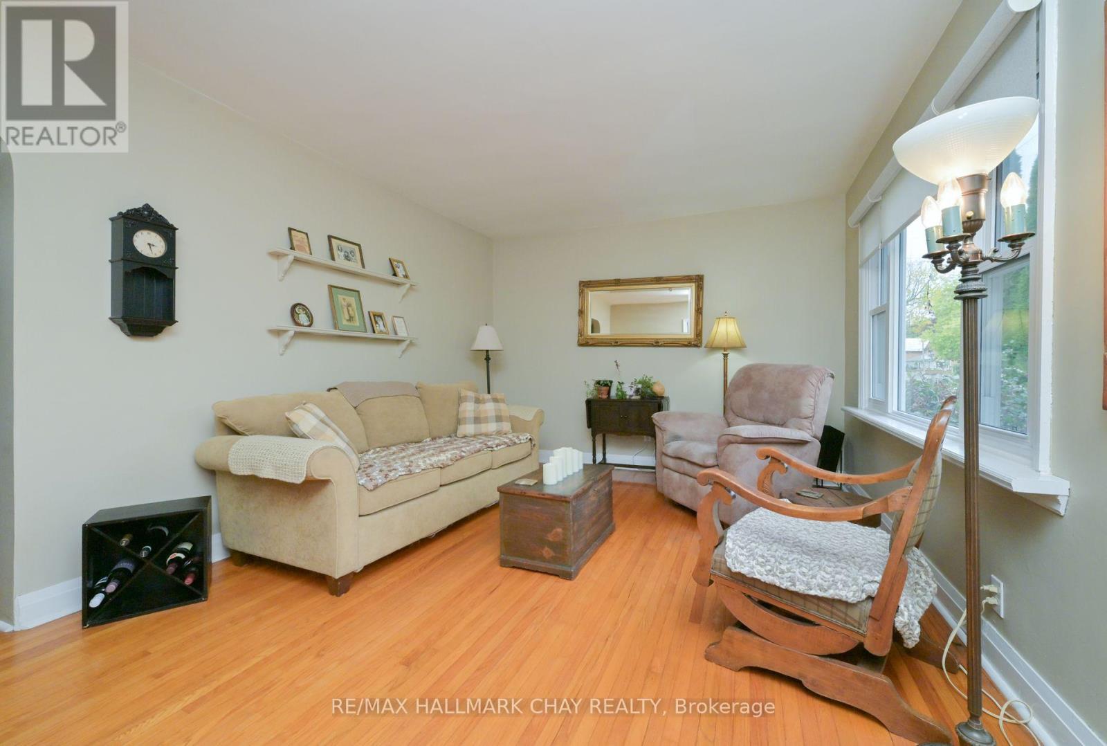 57 Nelson Street E, New Tecumseth (Alliston), Ontario  L0M 1A0 - Photo 10 - N12466161