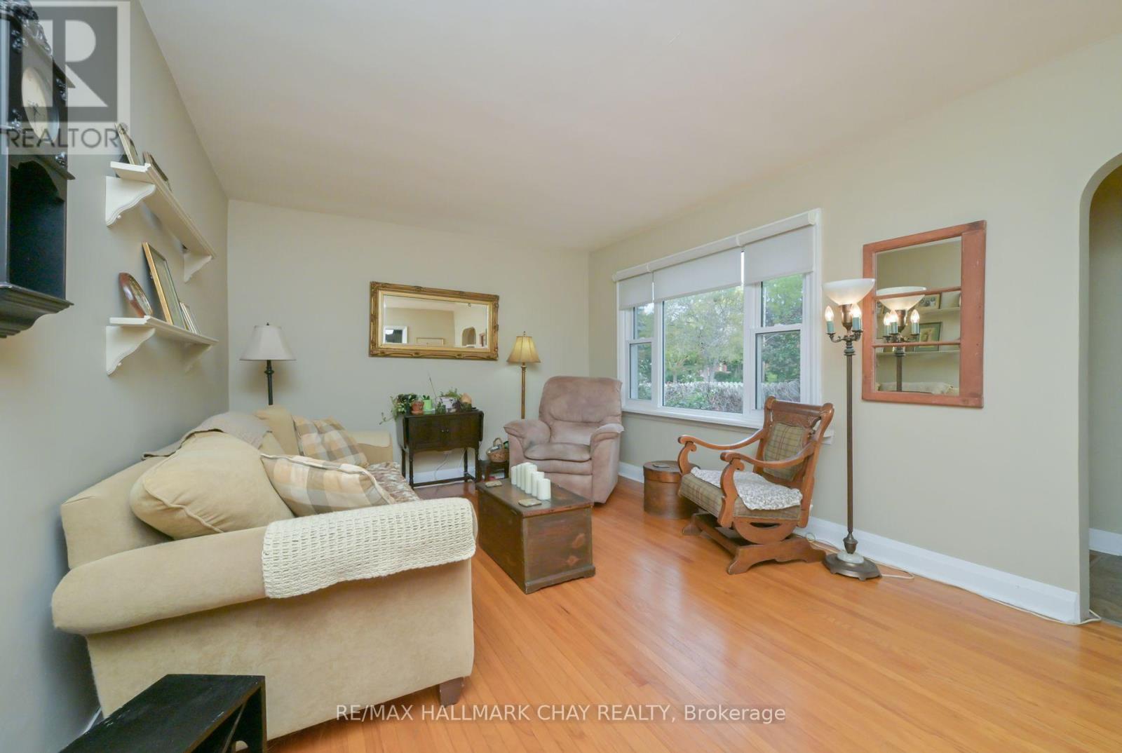 57 Nelson Street E, New Tecumseth (Alliston), Ontario  L0M 1A0 - Photo 11 - N12466161