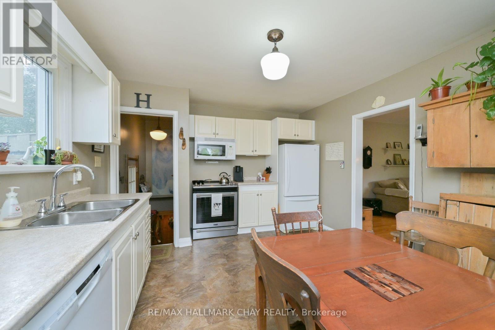 57 Nelson Street E, New Tecumseth (Alliston), Ontario  L0M 1A0 - Photo 9 - N12466161