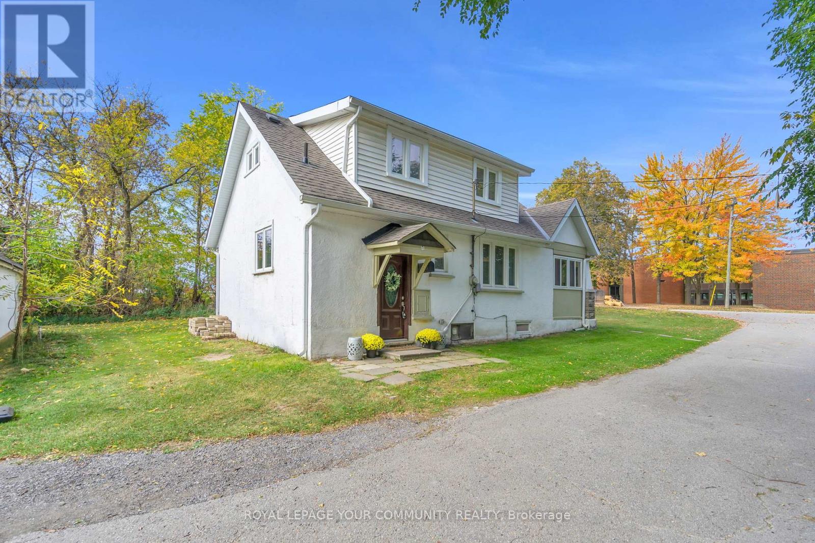 3 Catering Road, Georgina, Ontario  L0E 1R0 - Photo 6 - N12466196