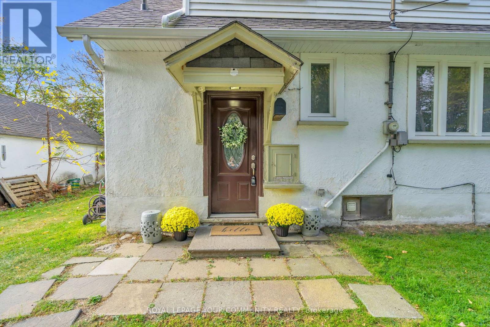 3 Catering Road, Georgina, Ontario  L0E 1R0 - Photo 7 - N12466196