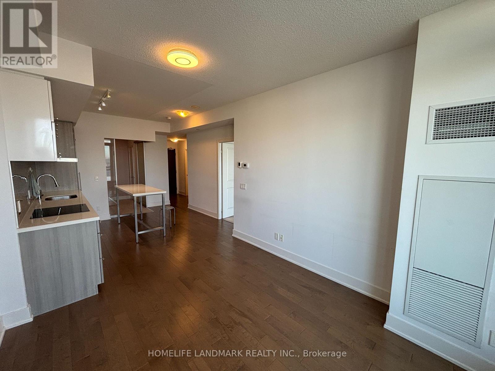 1208 - 8081 Birchmount Road, Markham, Ontario  L6G 0G5 - Photo 7 - N12466244