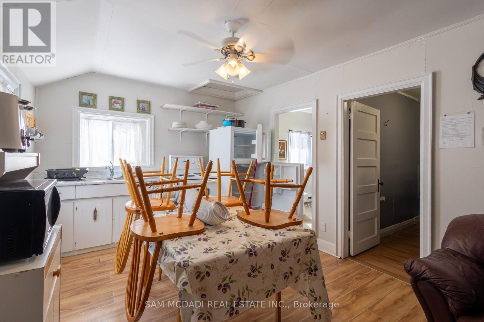 5 River Road E, Wasaga Beach, Ontario  L9Z 2L1 - Photo 37 - S12466252