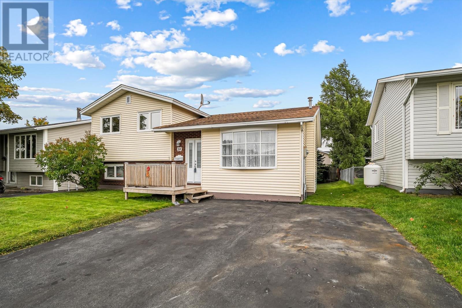24 Mcgill Crescent, Mount Pearl, Newfoundland & Labrador  A1N 2Z8 - Photo 2 - 1291633