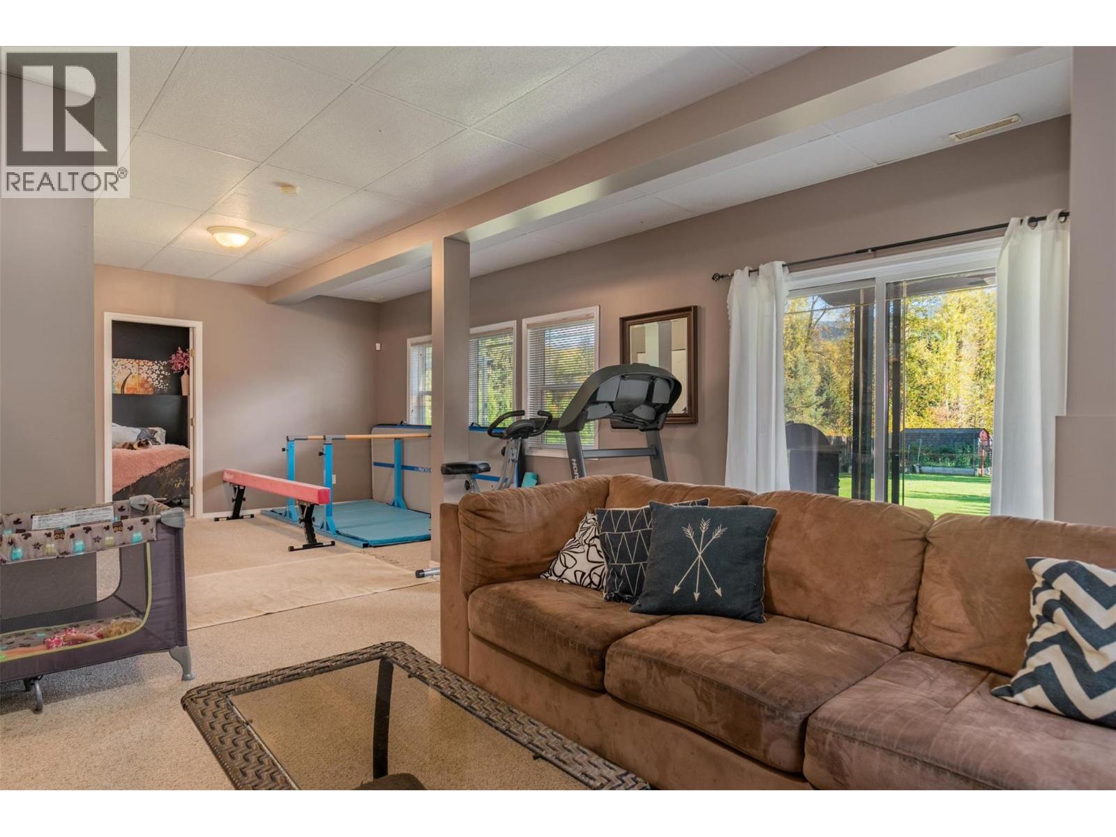 1518 3b Highway, Fruitvale, British Columbia  V0G 1L1 - Photo 22 - 10365751