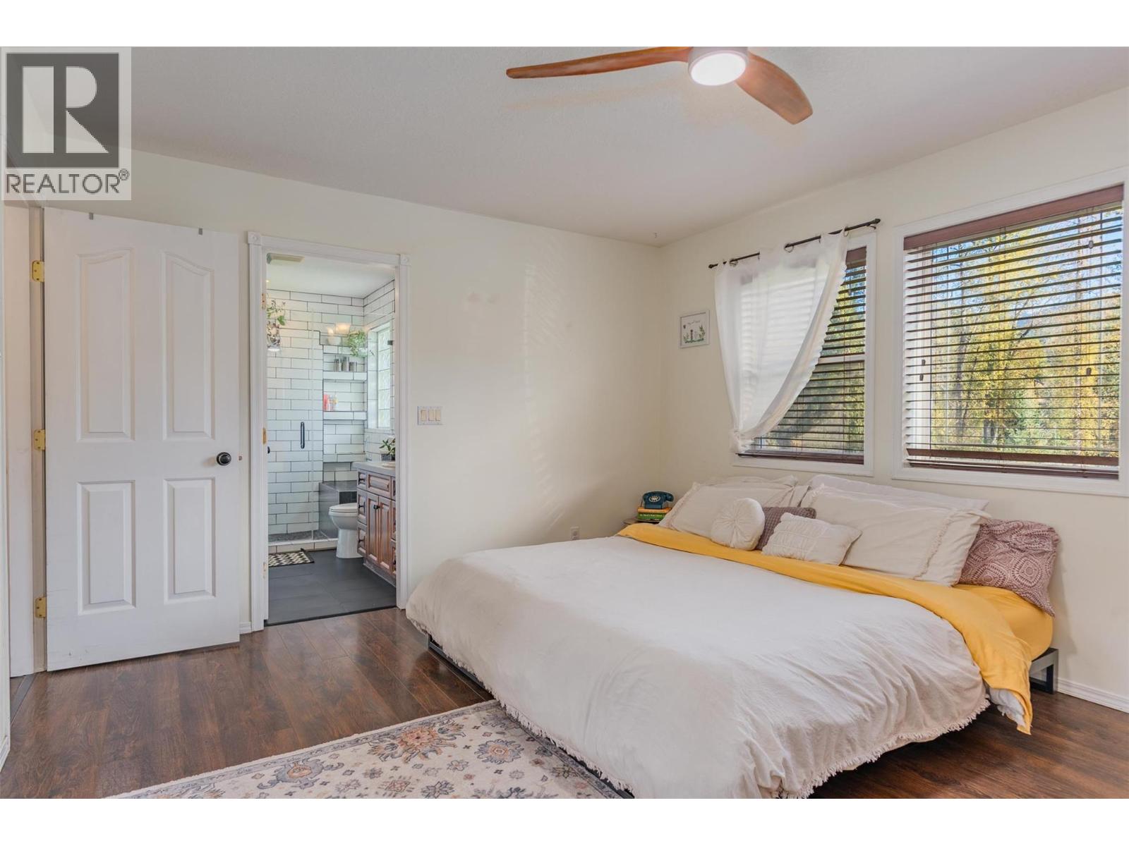 1518 3b Highway, Fruitvale, British Columbia  V0G 1L1 - Photo 12 - 10365751