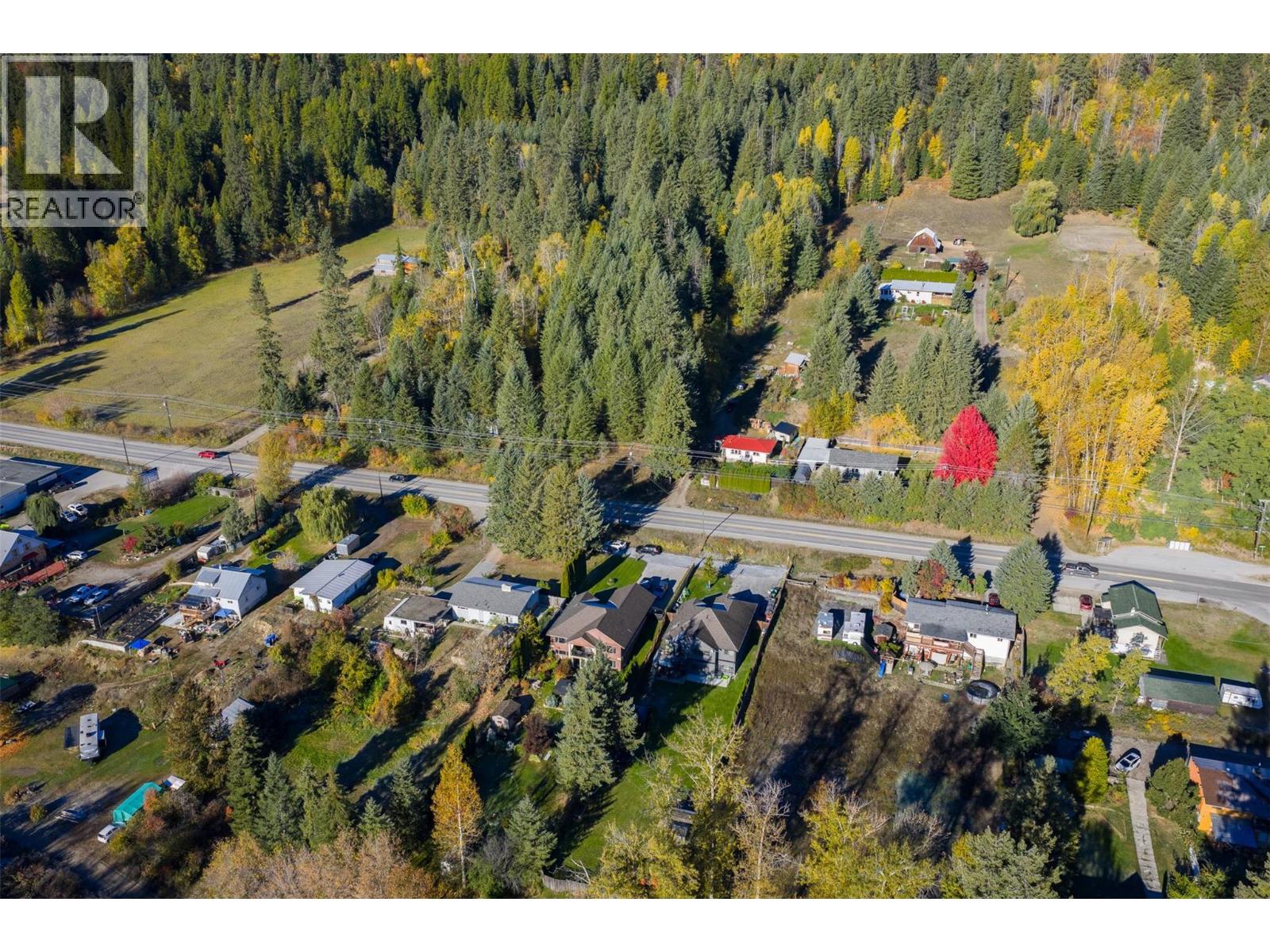 1518 3b Highway, Fruitvale, British Columbia  V0G 1L1 - Photo 46 - 10365751