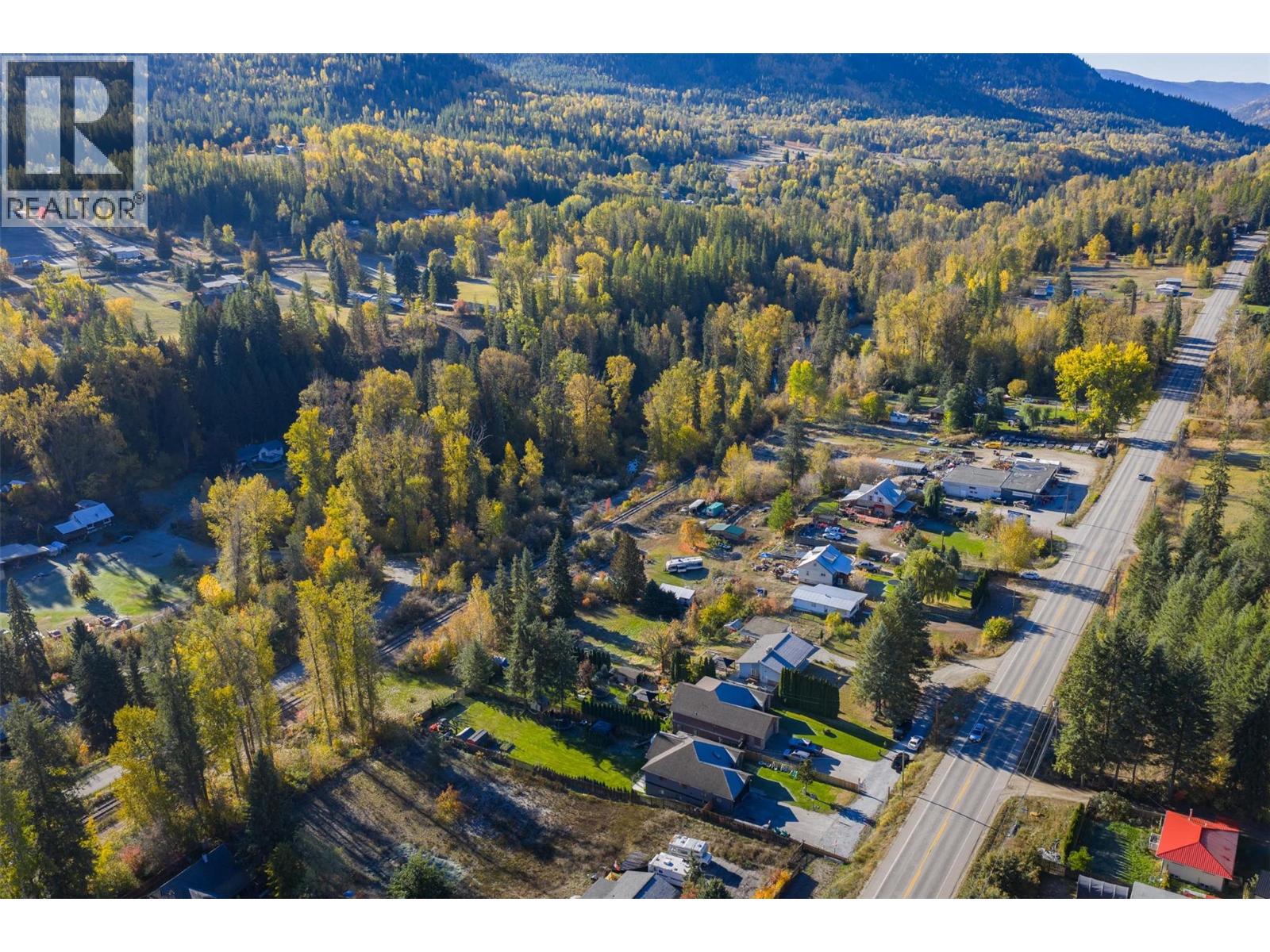 1518 3b Highway, Fruitvale, British Columbia  V0G 1L1 - Photo 48 - 10365751