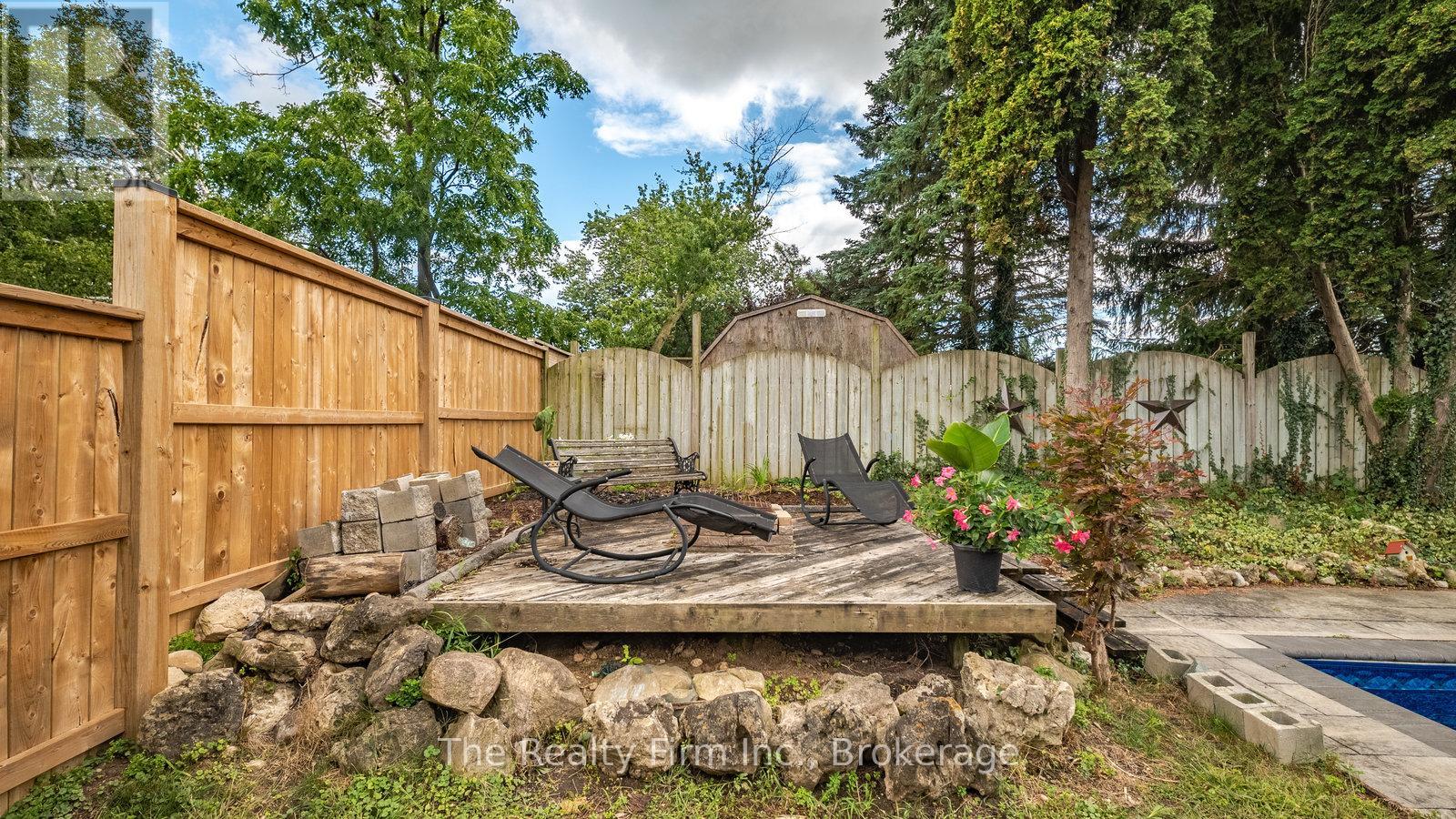 912 Alice Street, Woodstock, Ontario  N4S 2J6 - Photo 33 - X12366268