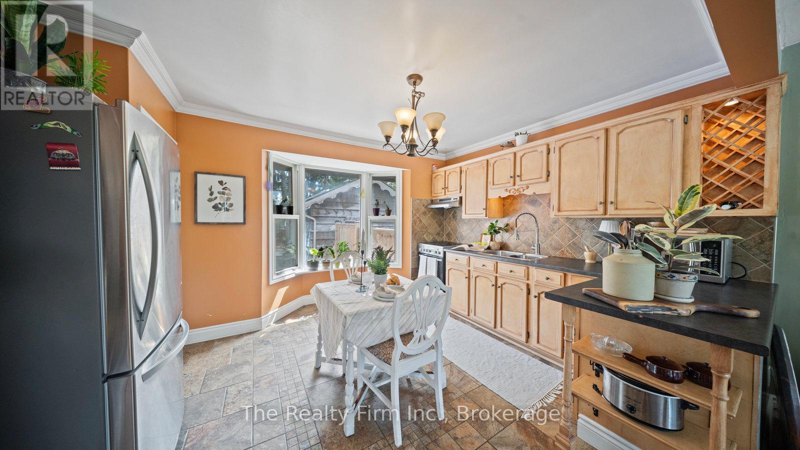912 Alice Street, Woodstock, Ontario  N4S 2J6 - Photo 16 - X12366268
