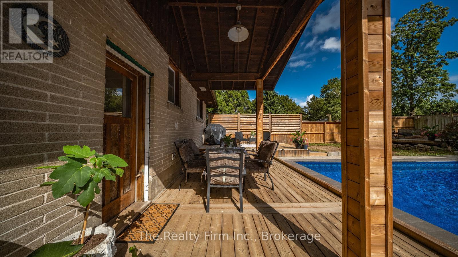 912 Alice Street, Woodstock, Ontario  N4S 2J6 - Photo 5 - X12366268