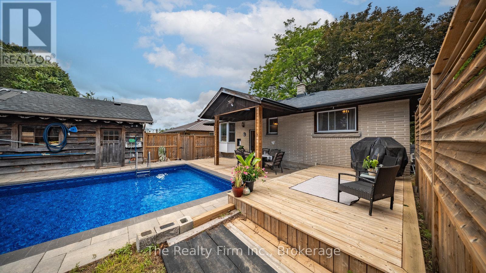 912 Alice Street, Woodstock, Ontario  N4S 2J6 - Photo 4 - X12366268