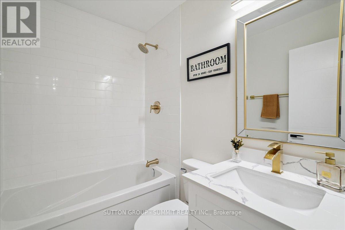 1391 Mountain Grove Avenue, Burlington, Ontario  L7P 2H1 - Photo 16 - W12466103