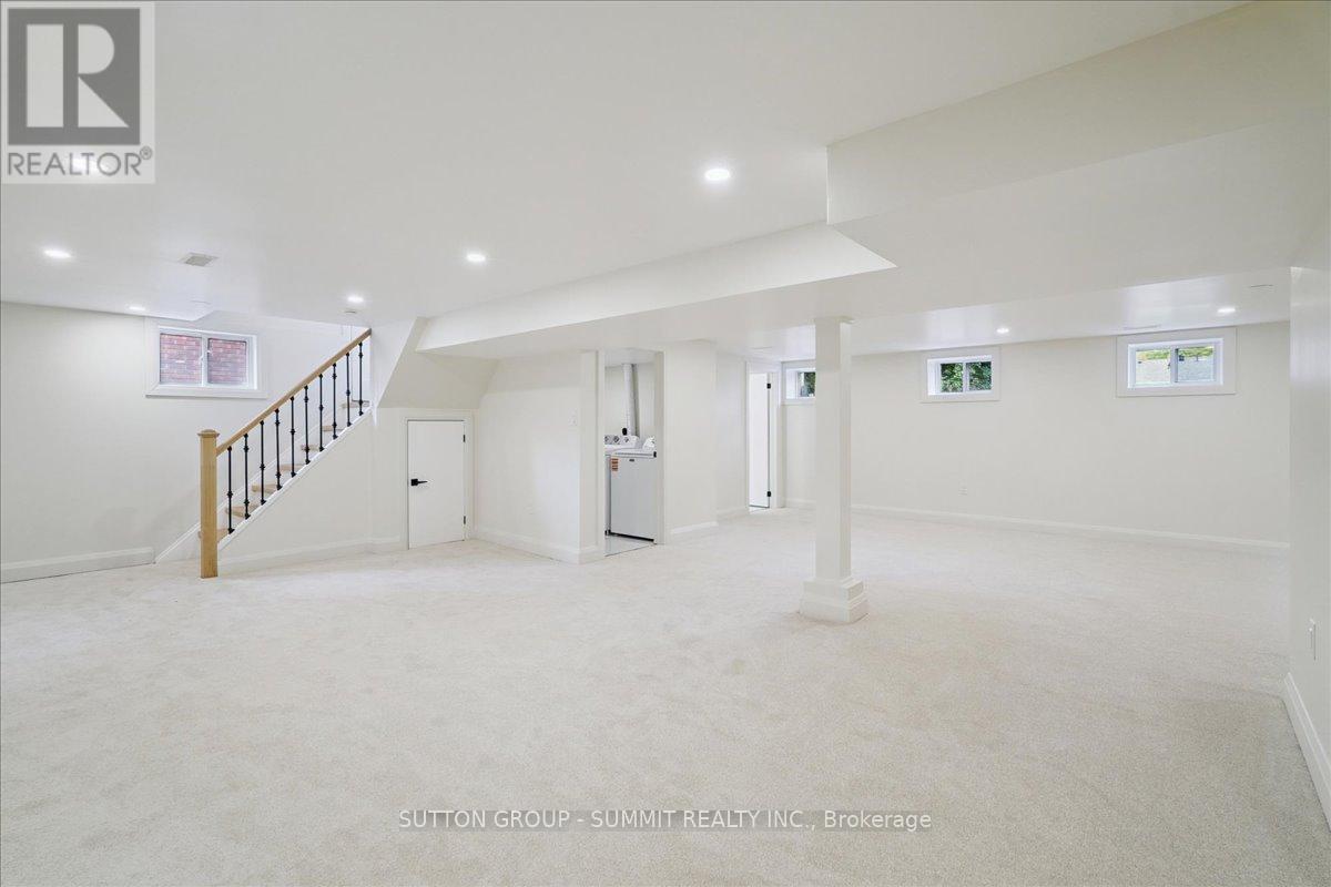 1391 Mountain Grove Avenue, Burlington, Ontario  L7P 2H1 - Photo 20 - W12466103
