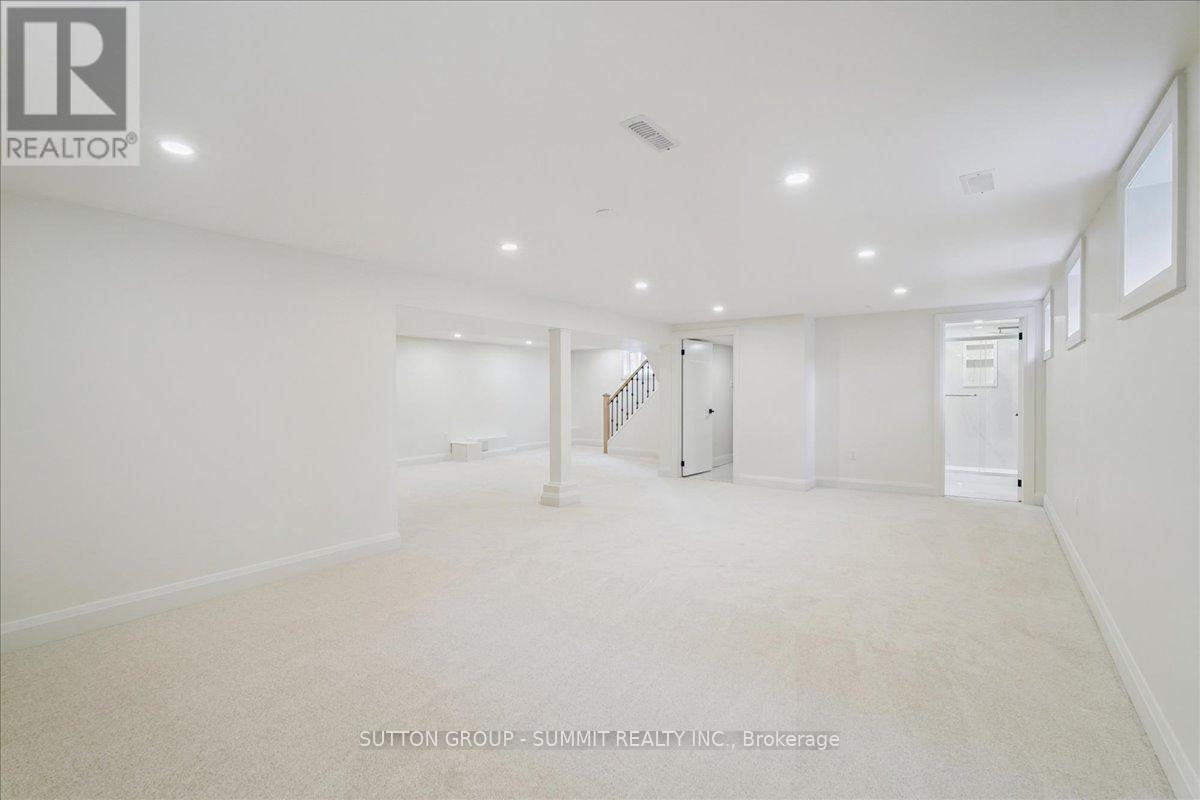1391 Mountain Grove Avenue, Burlington, Ontario  L7P 2H1 - Photo 21 - W12466103
