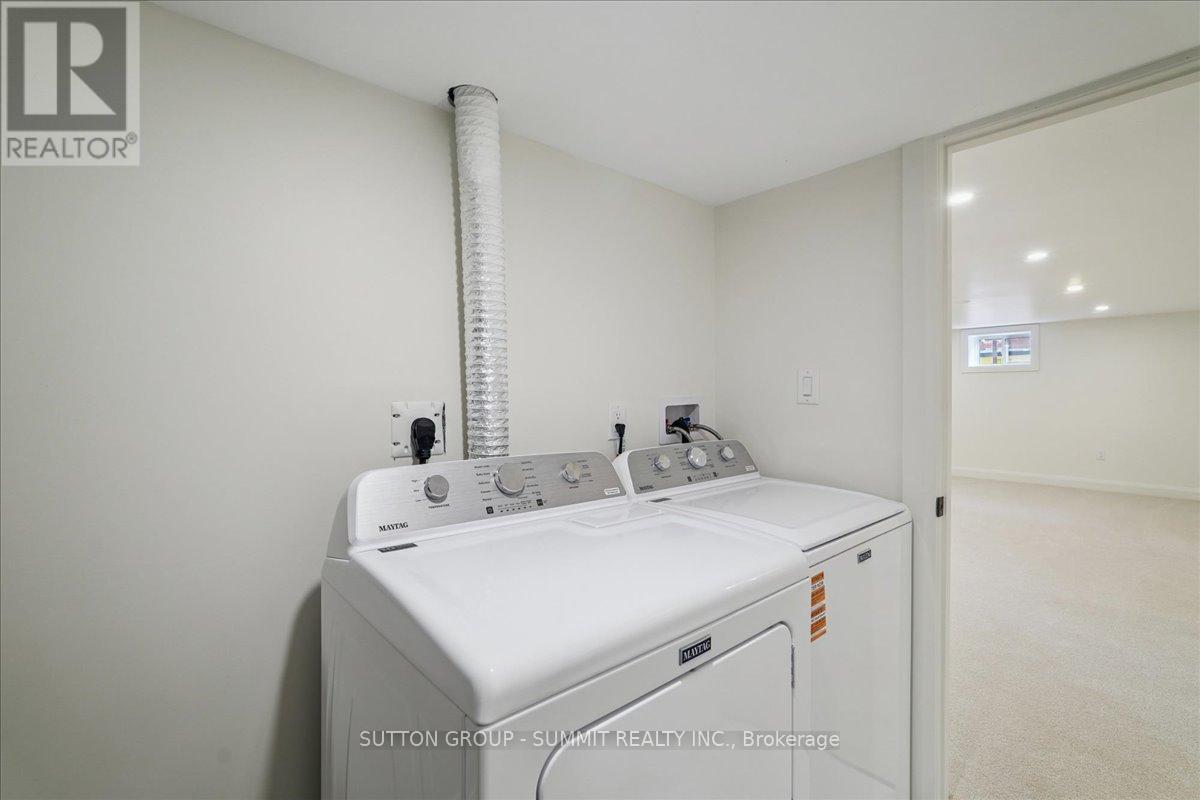 1391 Mountain Grove Avenue, Burlington, Ontario  L7P 2H1 - Photo 23 - W12466103