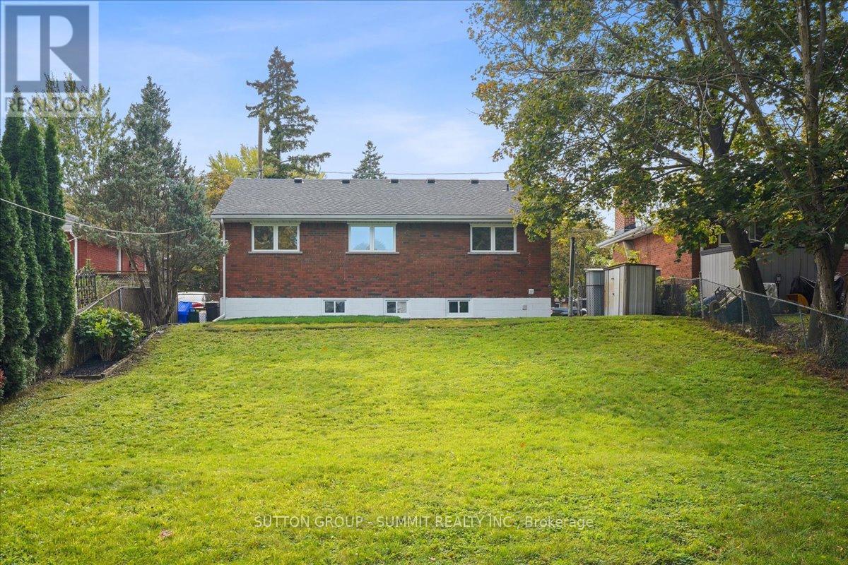 1391 Mountain Grove Avenue, Burlington, Ontario  L7P 2H1 - Photo 27 - W12466103