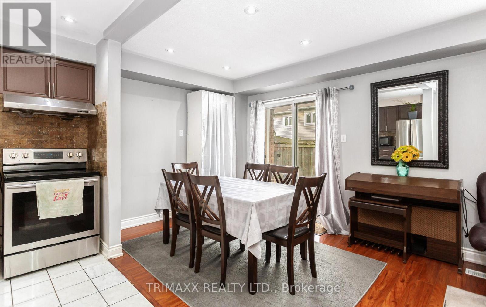 62 Brisbane Court, Brampton, Ontario  L6R 1V4 - Photo 16 - W12466115