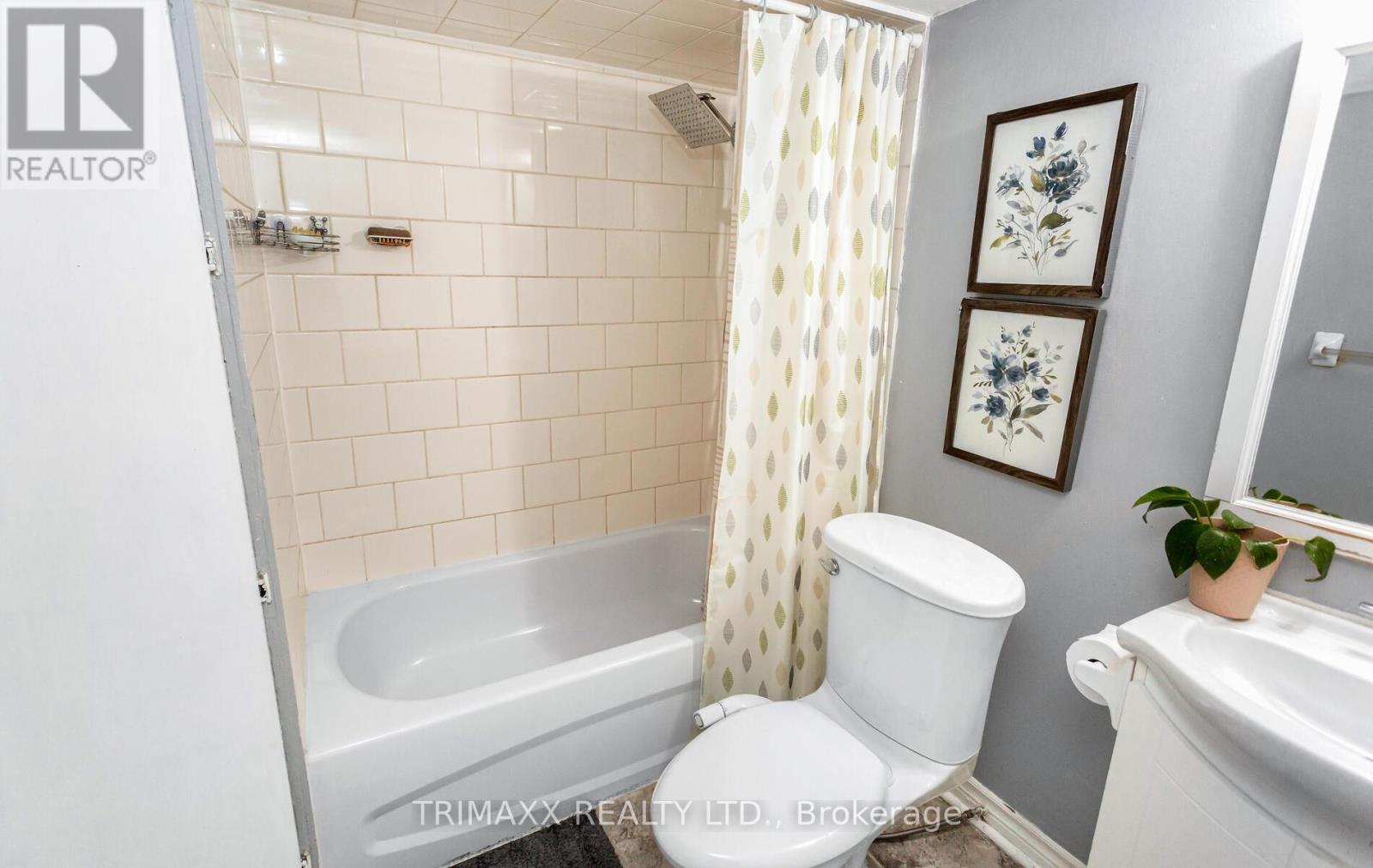 62 Brisbane Court, Brampton, Ontario  L6R 1V4 - Photo 43 - W12466115