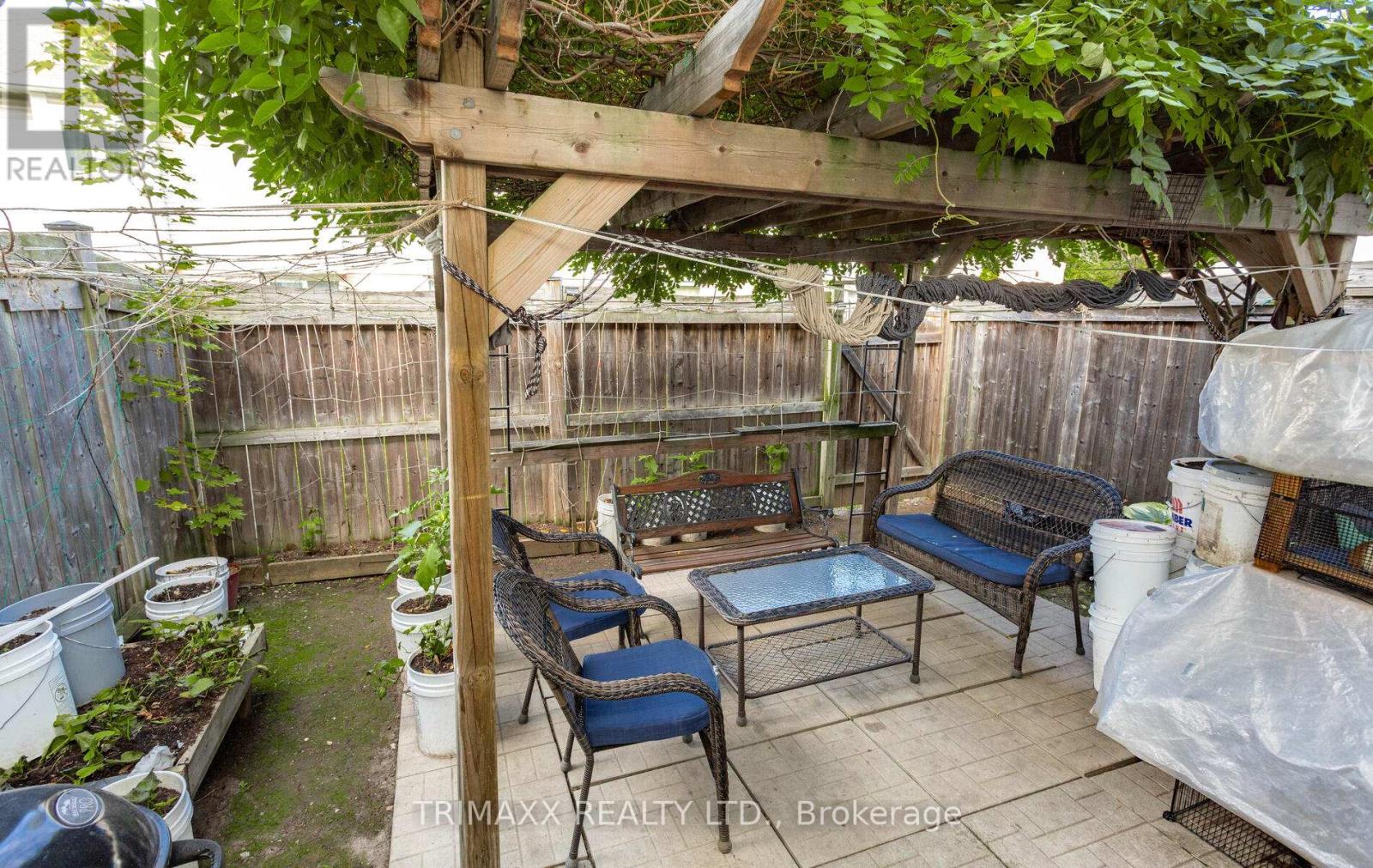 62 Brisbane Court, Brampton, Ontario  L6R 1V4 - Photo 45 - W12466115