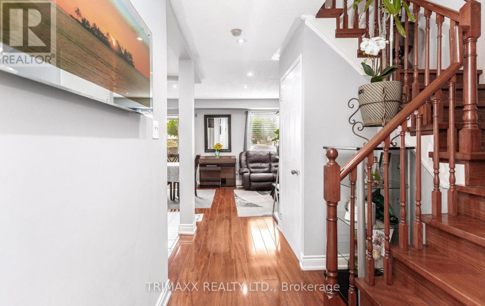 62 Brisbane Court, Brampton, Ontario  L6R 1V4 - Photo 7 - W12466115
