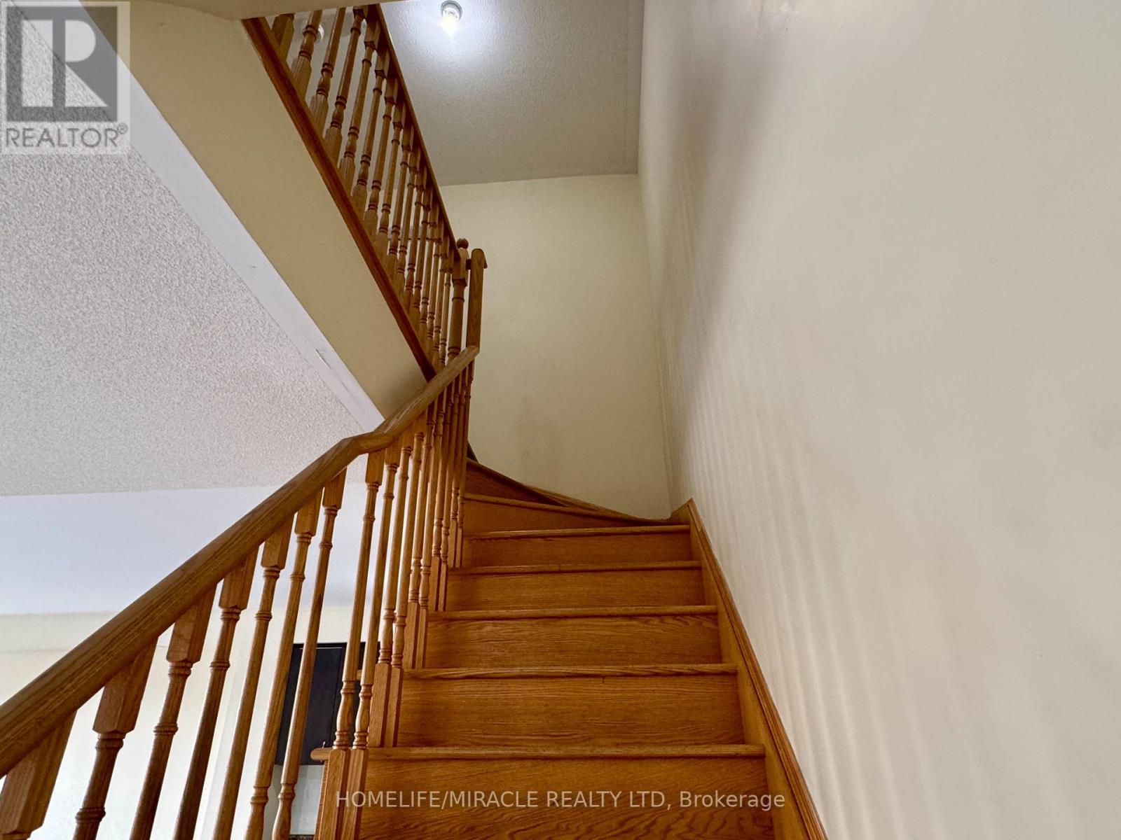 5 - 200 Veterans Drive, Brampton, Ontario  L7A 4S6 - Photo 20 - W12466129