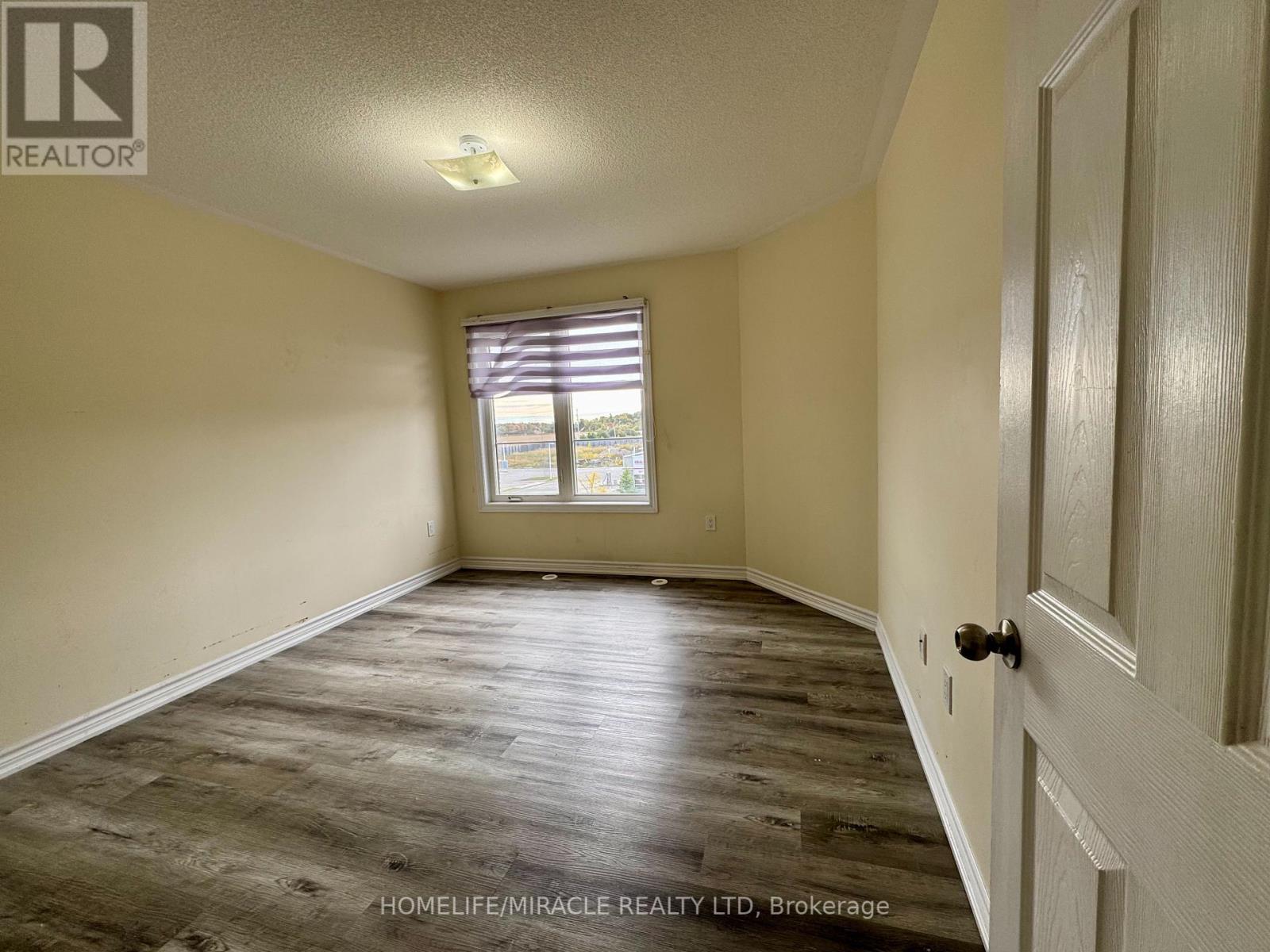 5 - 200 Veterans Drive, Brampton, Ontario  L7A 4S6 - Photo 21 - W12466129