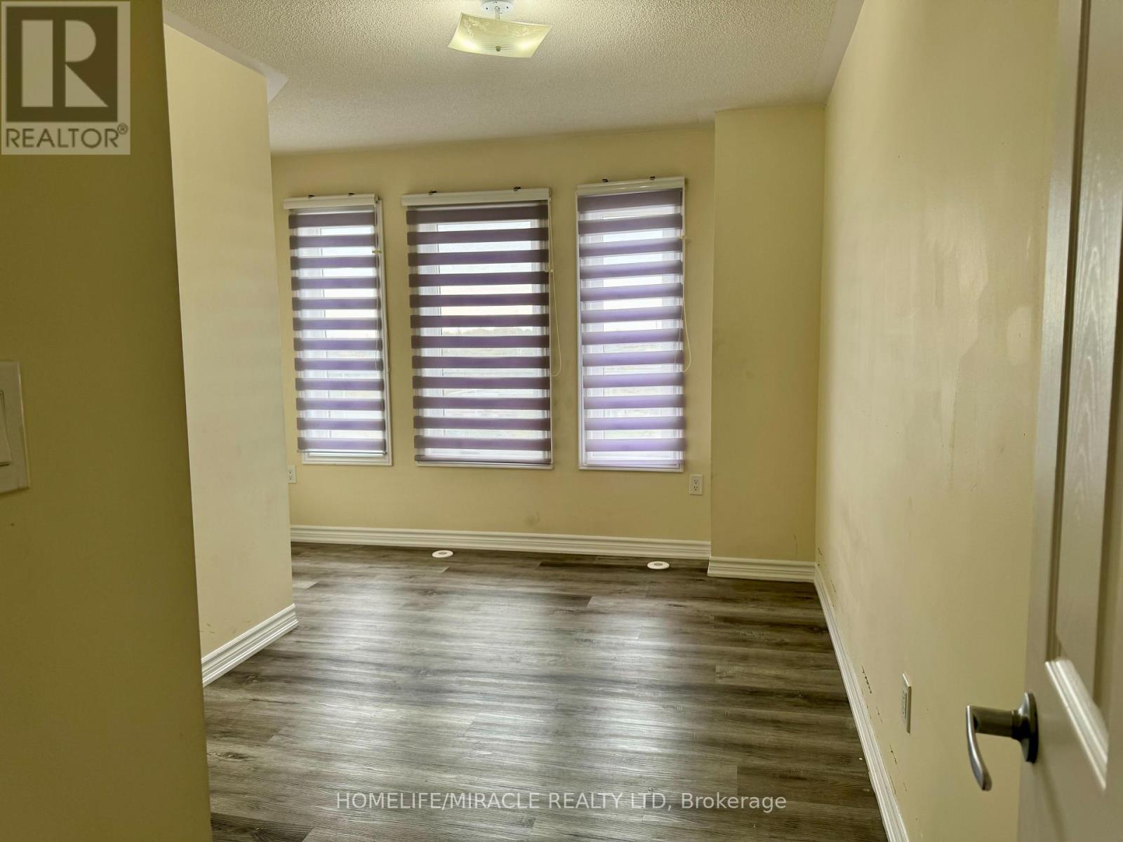 5 - 200 Veterans Drive, Brampton, Ontario  L7A 4S6 - Photo 24 - W12466129