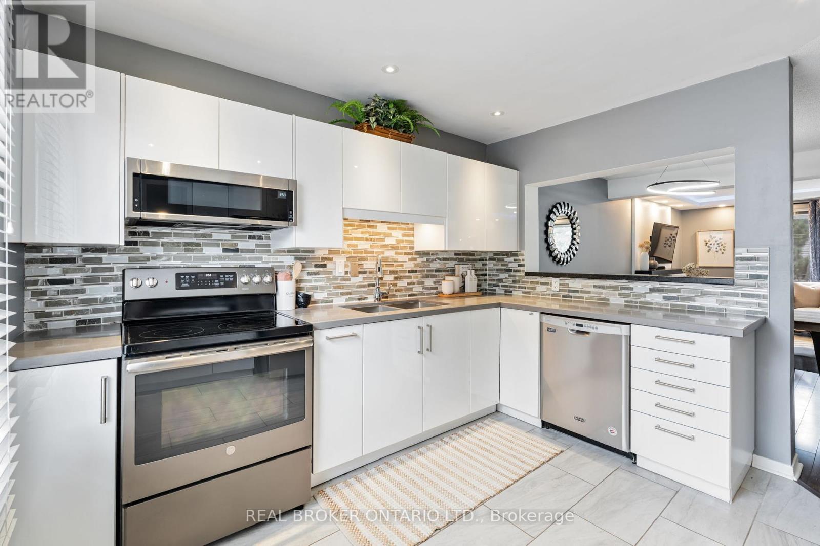 70 - 2440 Bromsgrove Road, Mississauga, Ontario  L5J 4J7 - Photo 23 - W12466154
