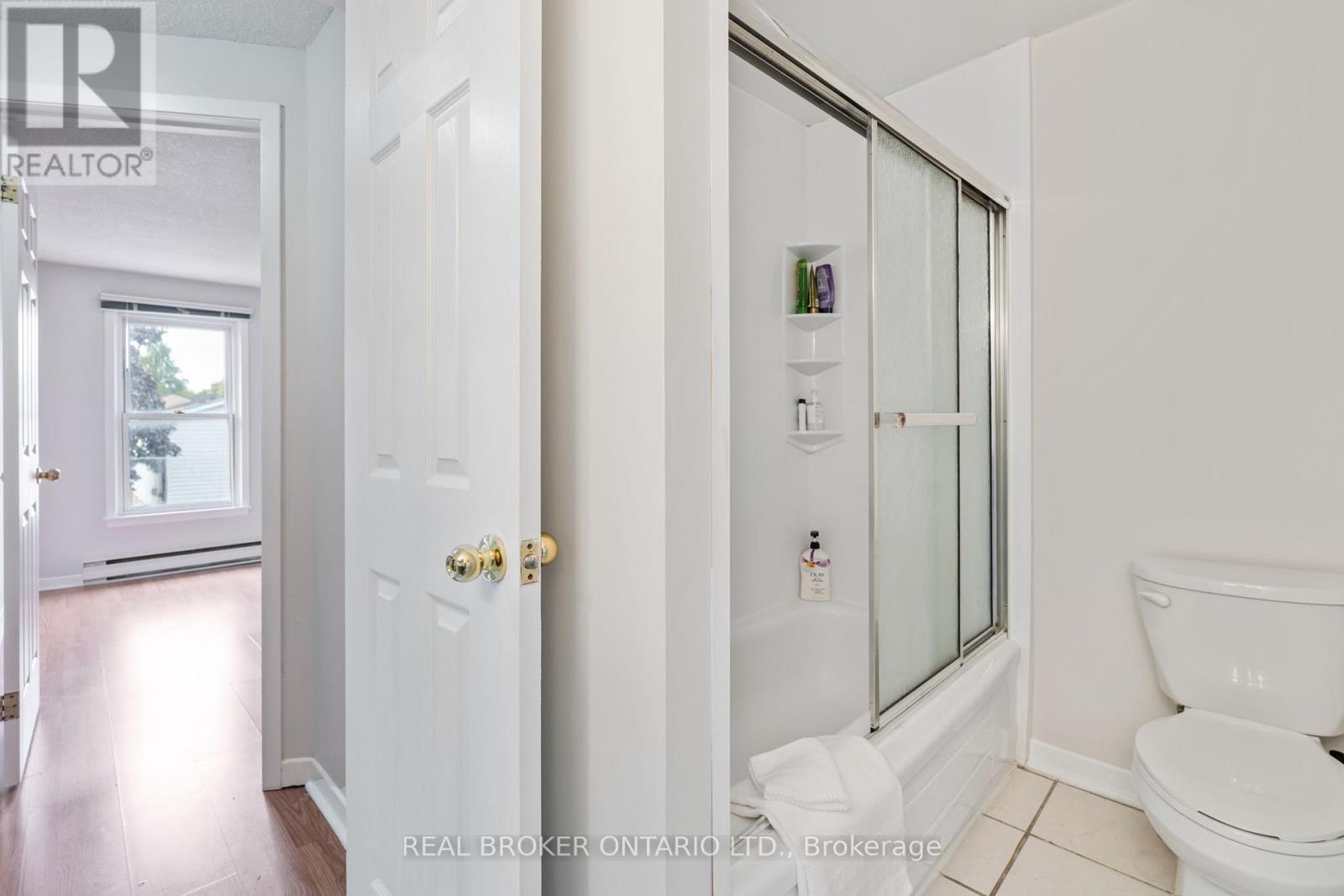 70 - 2440 Bromsgrove Road, Mississauga, Ontario  L5J 4J7 - Photo 33 - W12466154