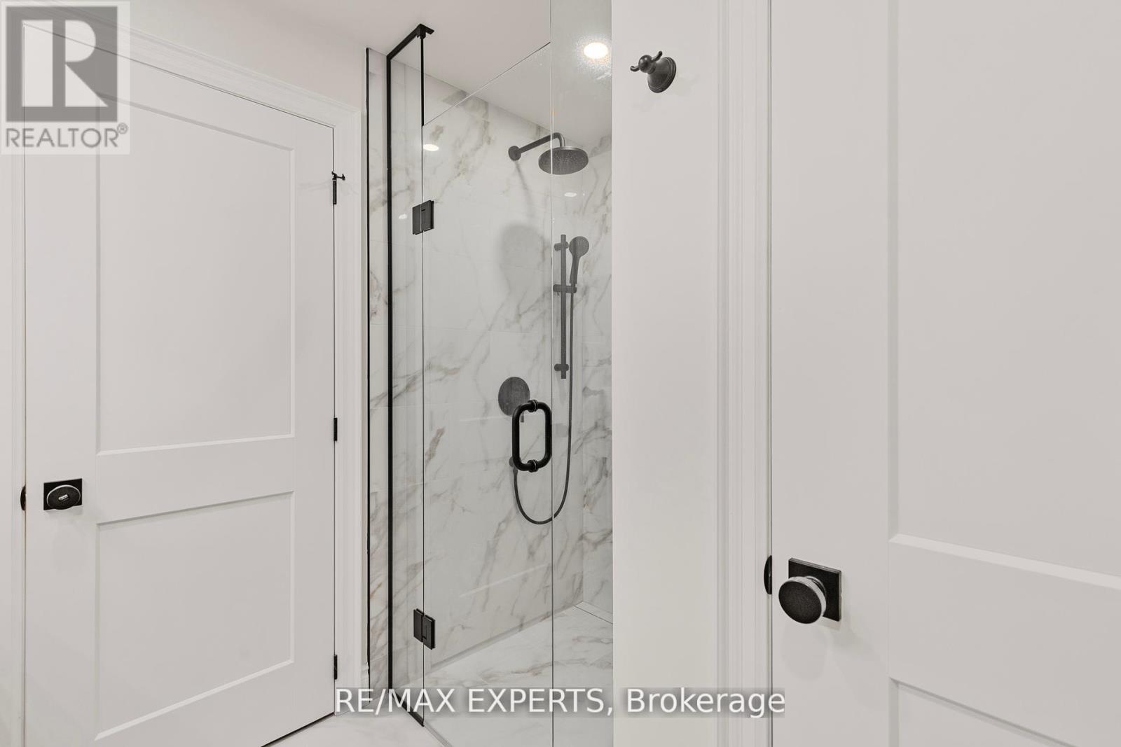 1295 Kovachik Boulevard, Milton, Ontario  L9E 1W7 - Photo 27 - W12466158