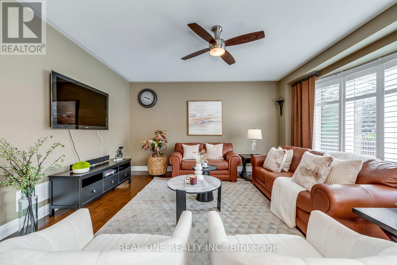 1507 Arrowhead Road, Oakville, Ontario  L6H 7V6 - Photo 11 - W12466169