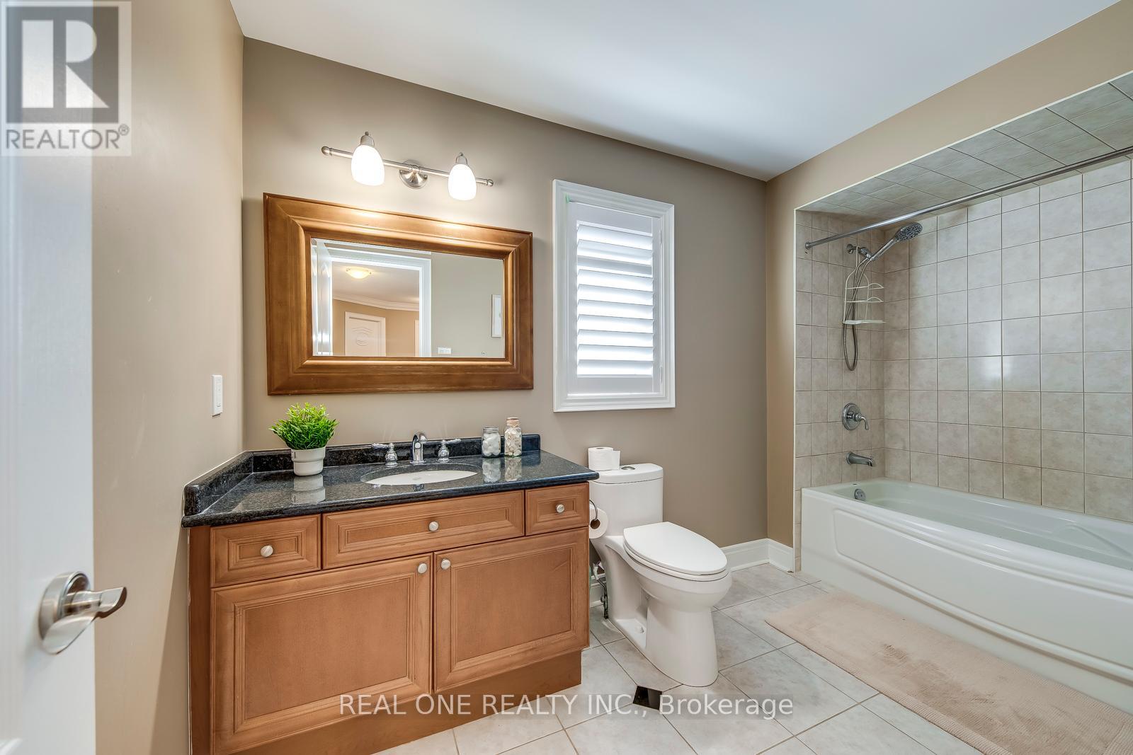 1507 Arrowhead Road, Oakville, Ontario  L6H 7V6 - Photo 35 - W12466169