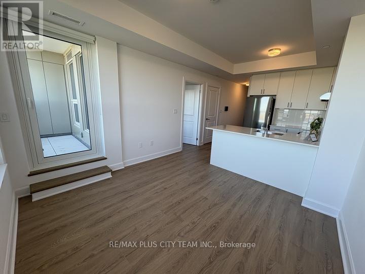 1305 - 3240 William Coltson Avenue, Oakville, Ontario  L6H 8C8 - Photo 3 - W12466172