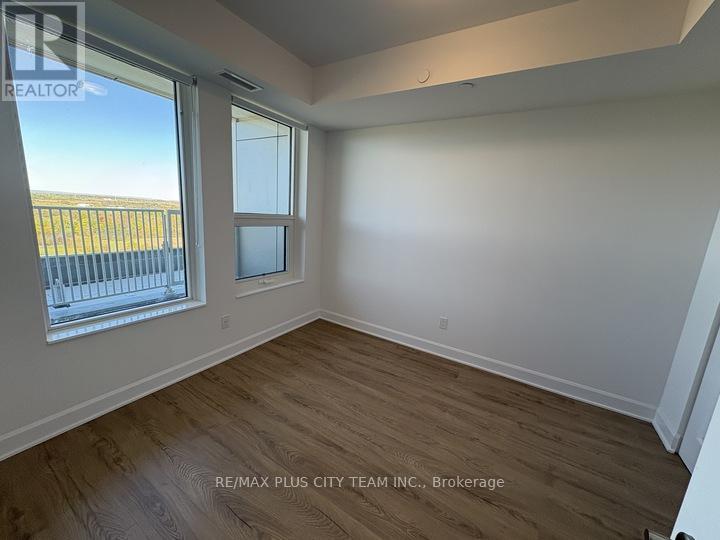 1305 - 3240 William Coltson Avenue, Oakville, Ontario  L6H 8C8 - Photo 6 - W12466172
