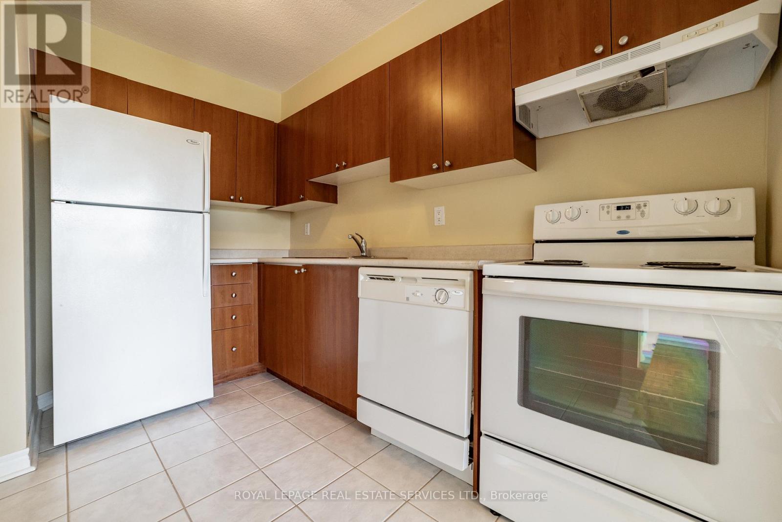 311 - 3501 Glen Erin Drive, Mississauga, Ontario  L5L 2E9 - Photo 10 - W12466175