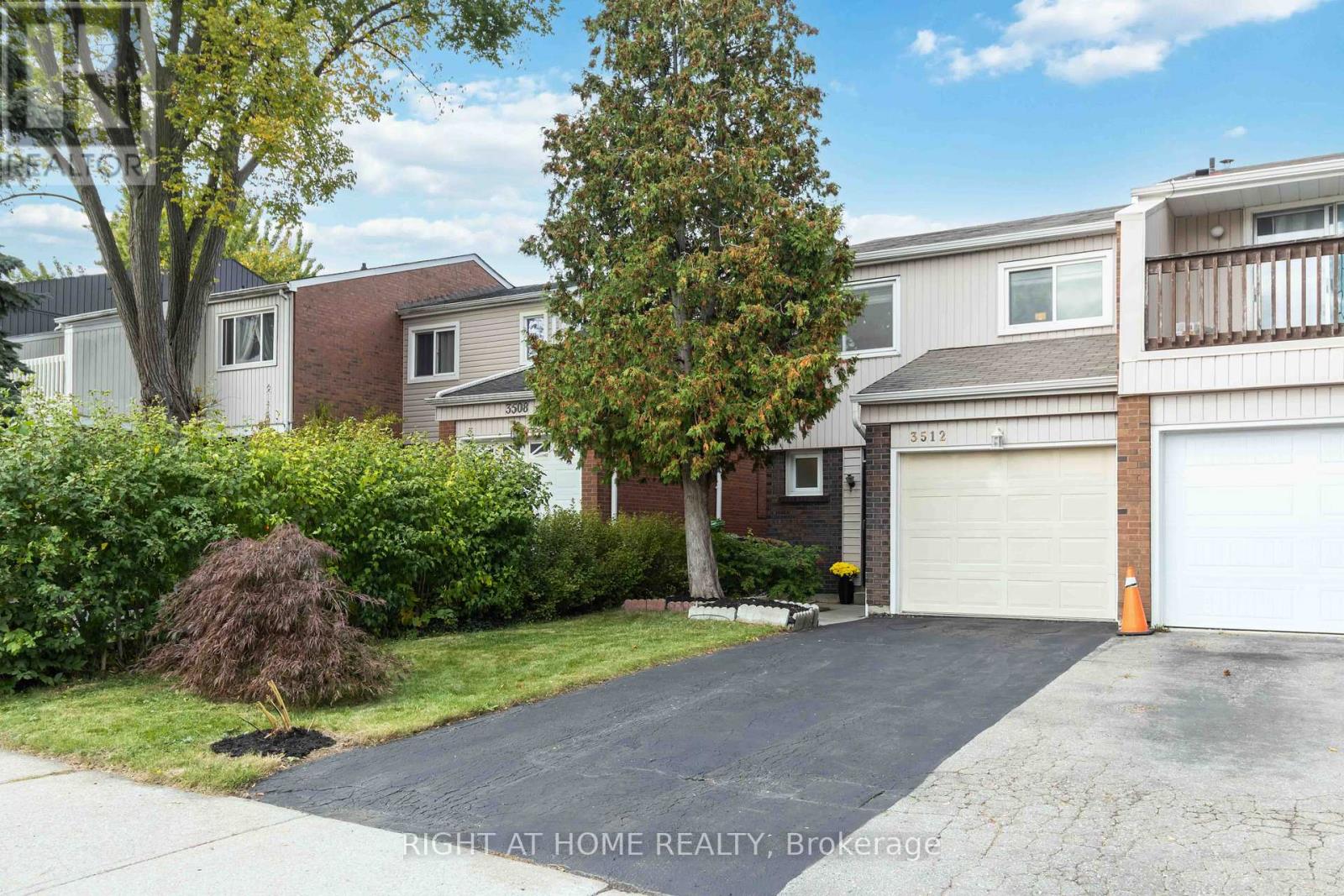 3512 Ash Row Crescent, Mississauga (Erin Mills), Ontario  L5L 1K4 - Photo 1 - W12466215