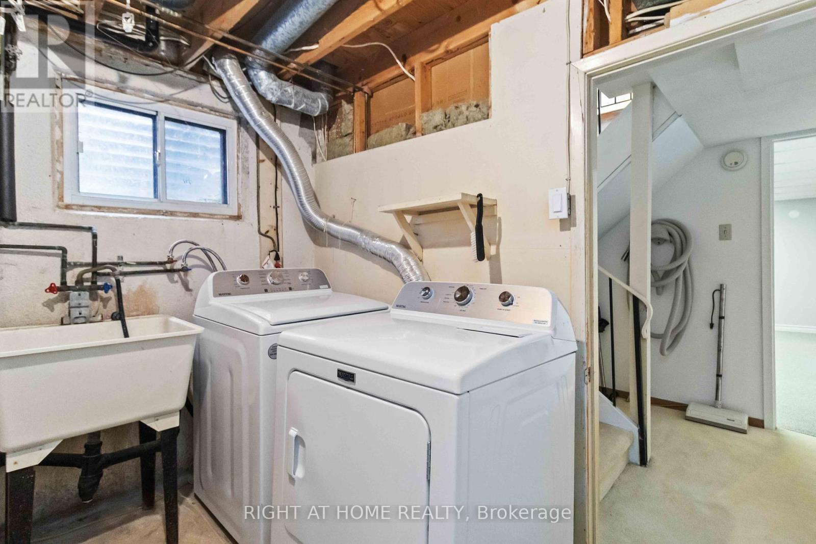 3512 Ash Row Crescent, Mississauga, Ontario  L5L 1K4 - Photo 24 - W12466215
